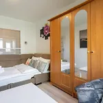 Spodek Standard Apartment